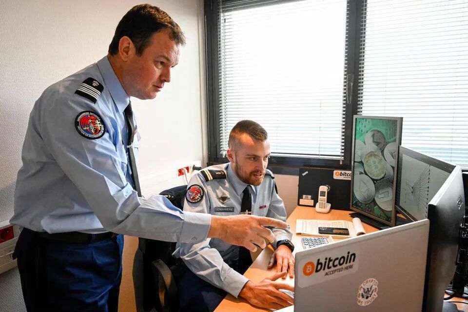 FRANCE-DEFENCE-CYBERCRIME